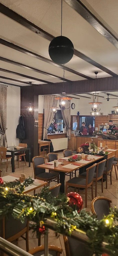 Innenansicht Naturfreundehaus Wagbachhäusel